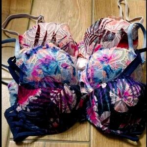 Lot of 3 Victoria Secret Pink size 32B bras. Push up. Excellent condition.